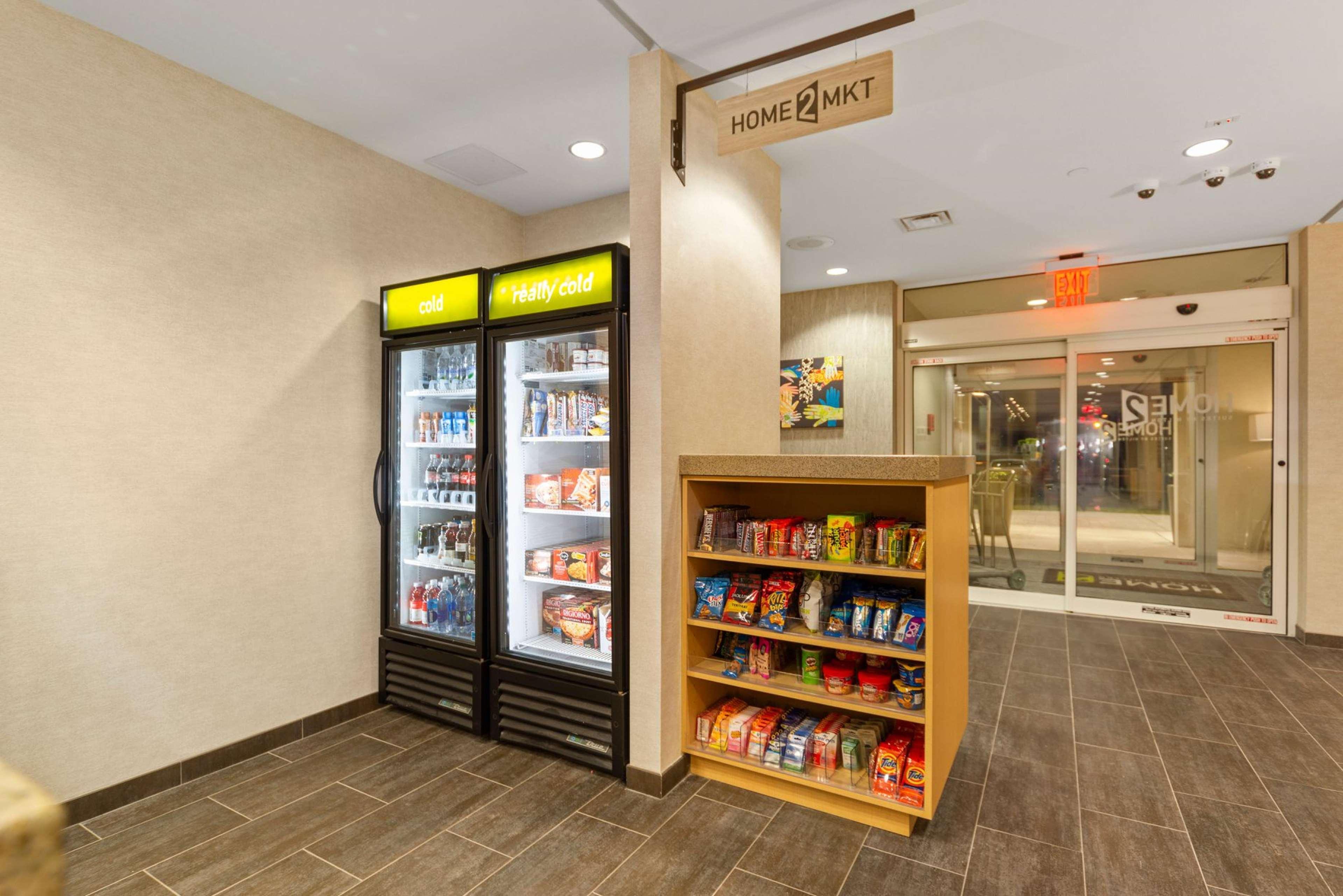 Home2 Suites By Hilton Newark Airport Ngoại thất bức ảnh