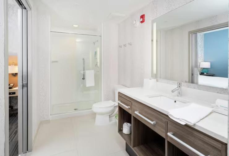 Home2 Suites By Hilton Newark Airport Ngoại thất bức ảnh
